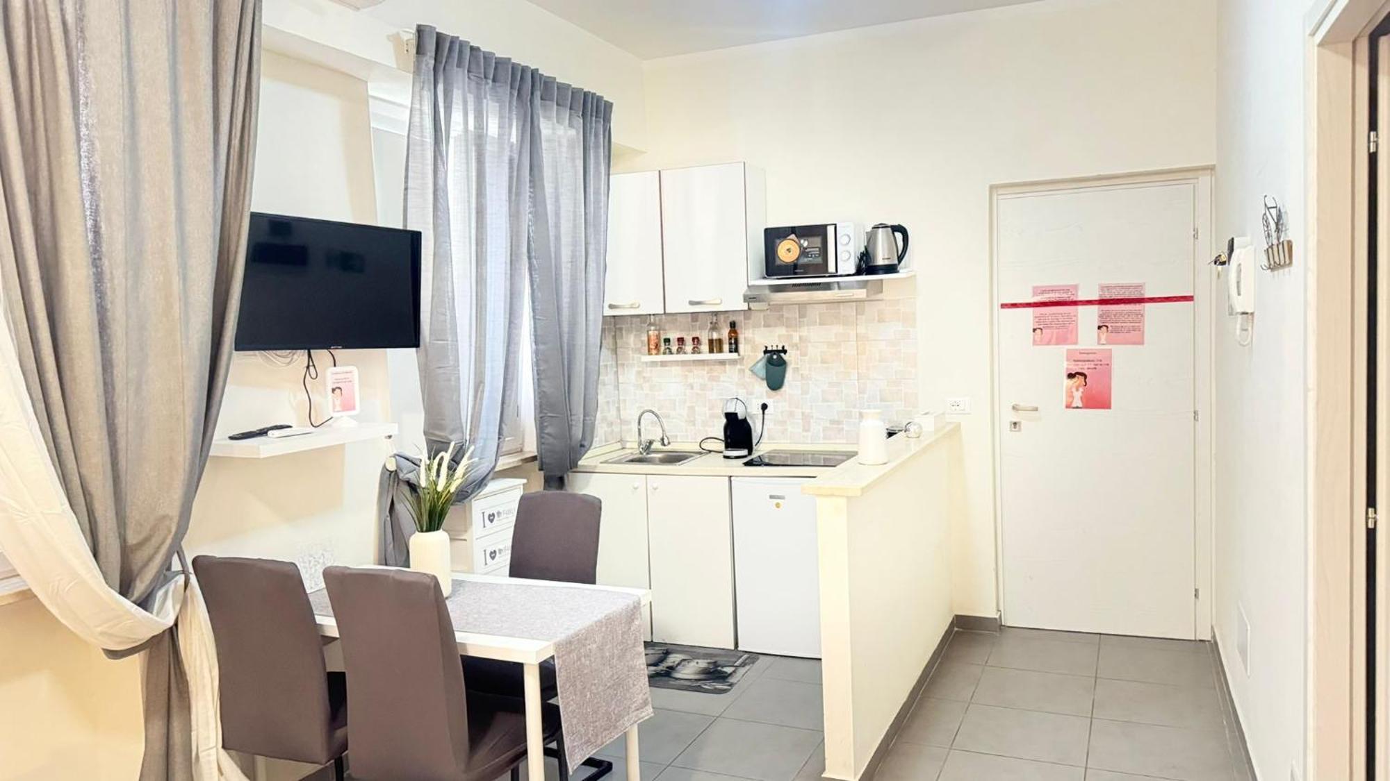 Gemelli Tre Hotel Рим Екстериор снимка
