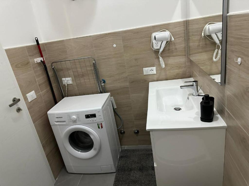 Gemelli Tre Hotel Рим Екстериор снимка